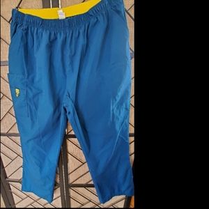 Wonder wink 3x dark teal blue scrub pants with elastic waist.